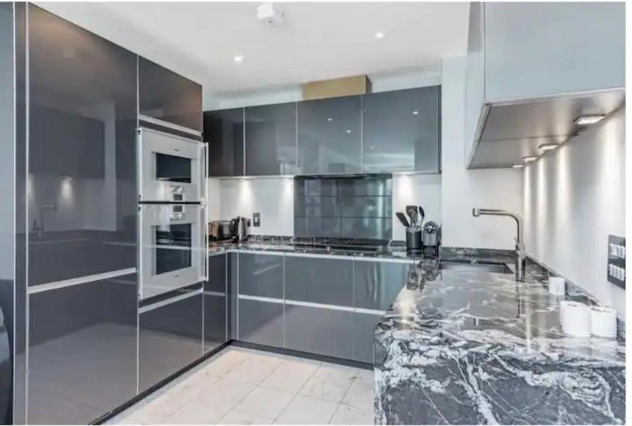 Luxury Apartment Riverside Londra Dış mekan fotoğraf