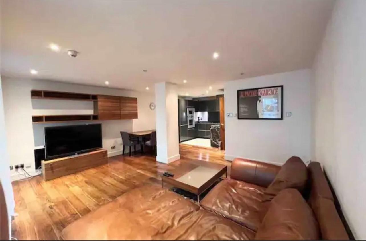 Luxury Apartment Riverside Londra Dış mekan fotoğraf
