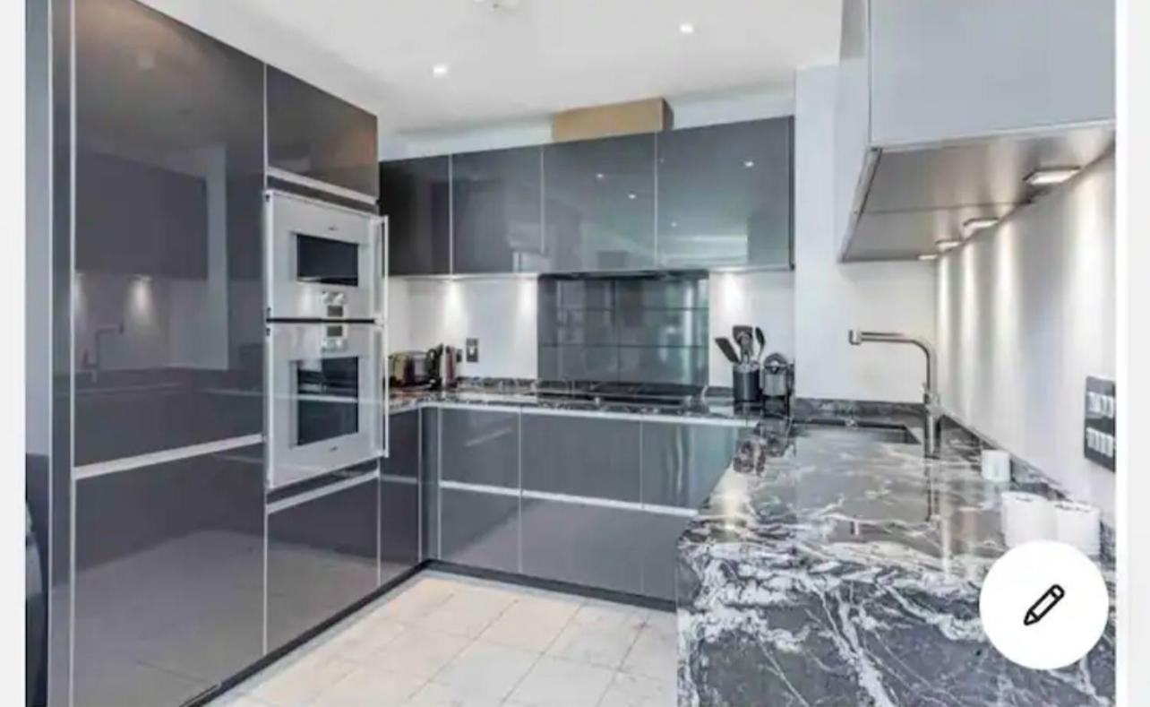 Luxury Apartment Riverside Londra Dış mekan fotoğraf