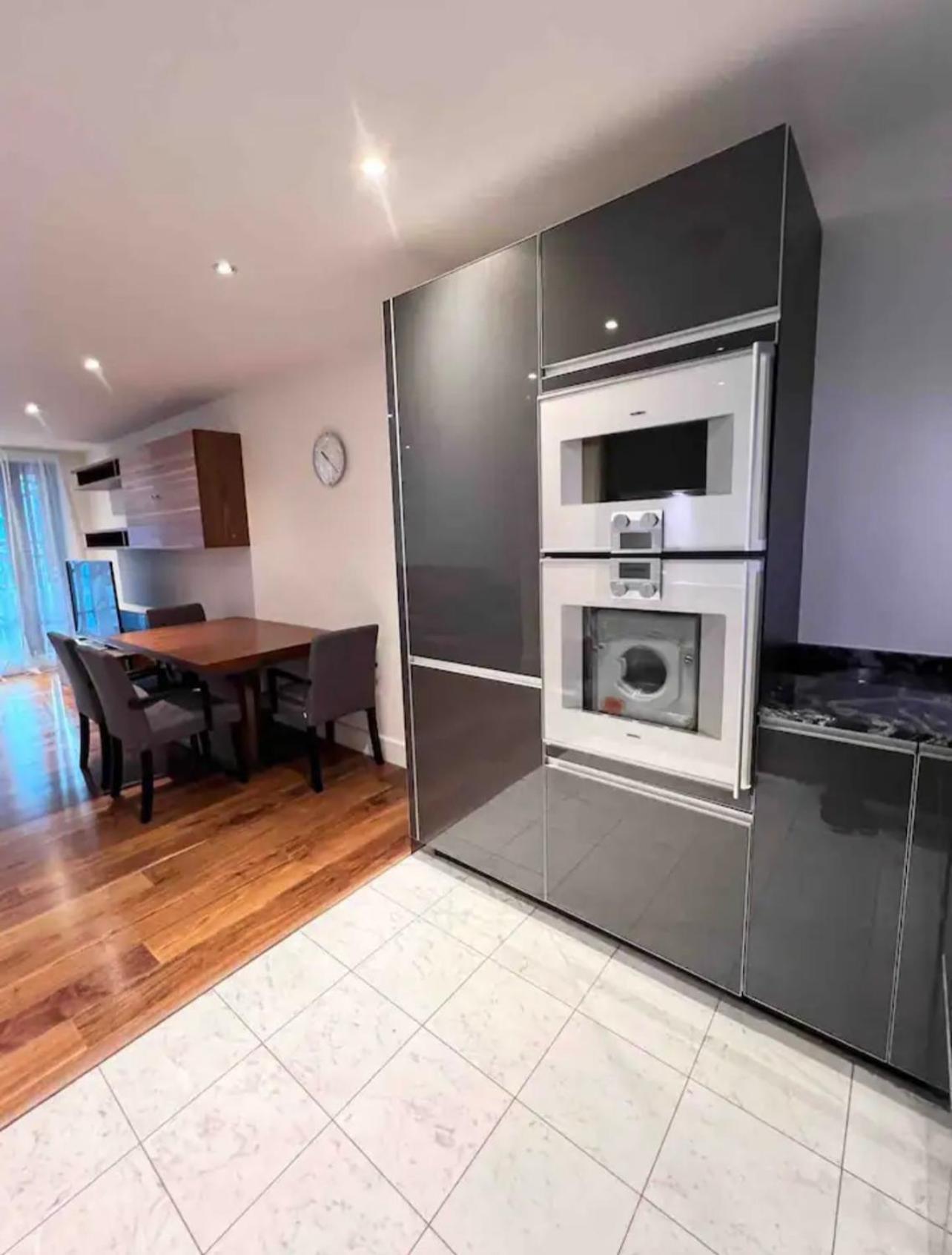 Luxury Apartment Riverside Londra Dış mekan fotoğraf